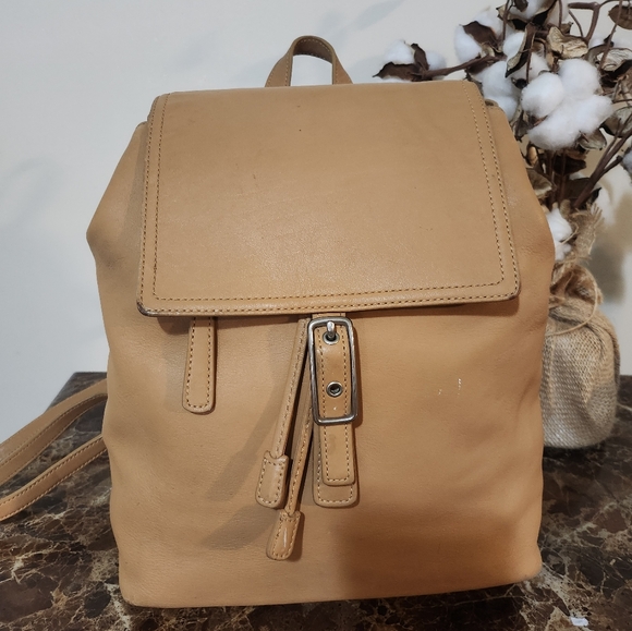 Coach Vintage  Hampton Legacy Leather  Backpack EUC - Picture 16 of 16